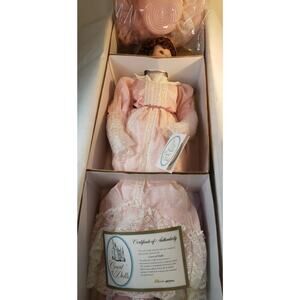 Court of Dolls Olivia 22" Porcelain Doll LE 4115/5000 COA Original Box